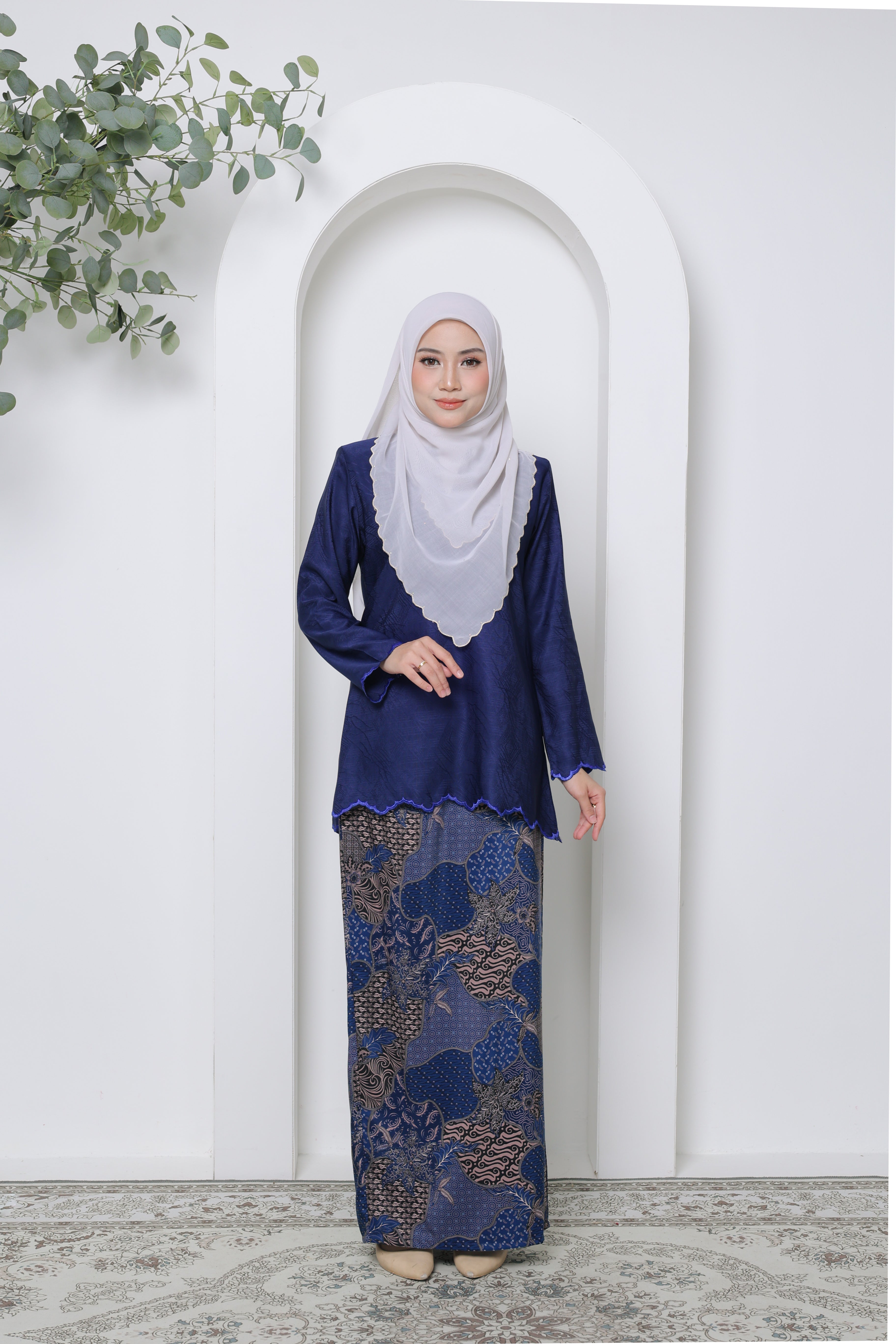 Suri Kedah Exclusive - BLUE BLACK