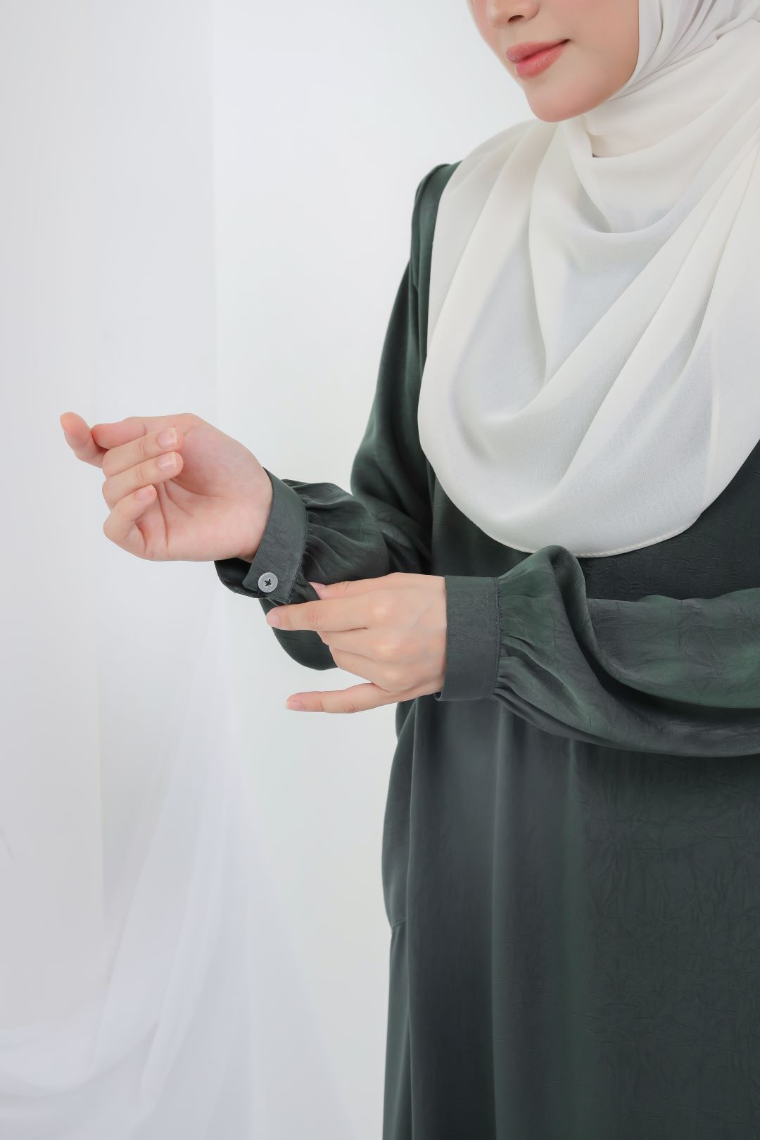 Jubah Maisarah