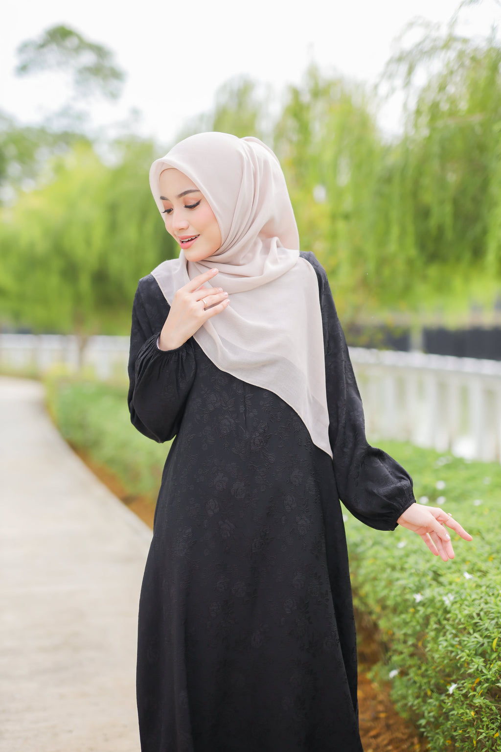 Jubah Siti Hajar