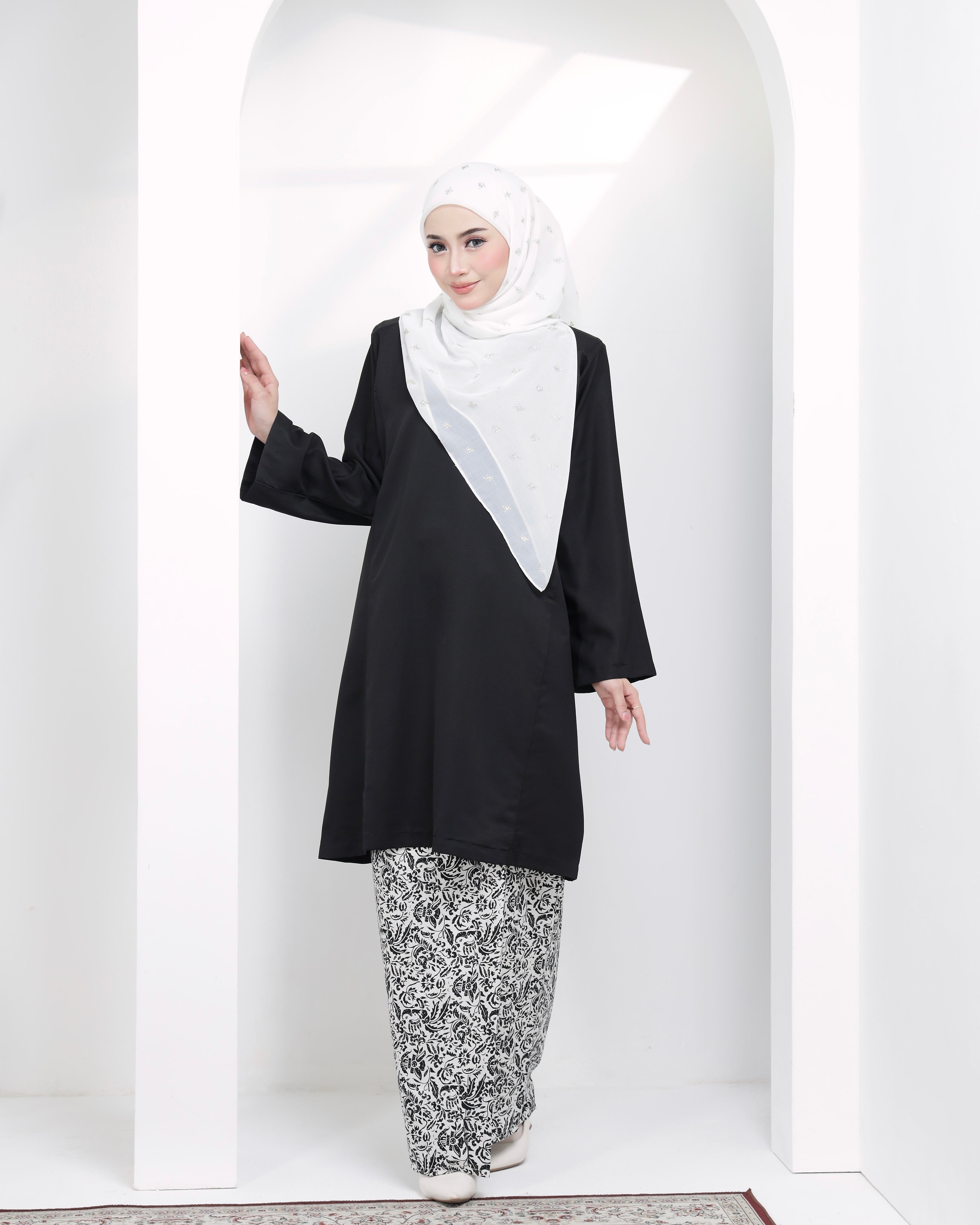 Black Rose Exlusive - BRE-160 ( BLACK )