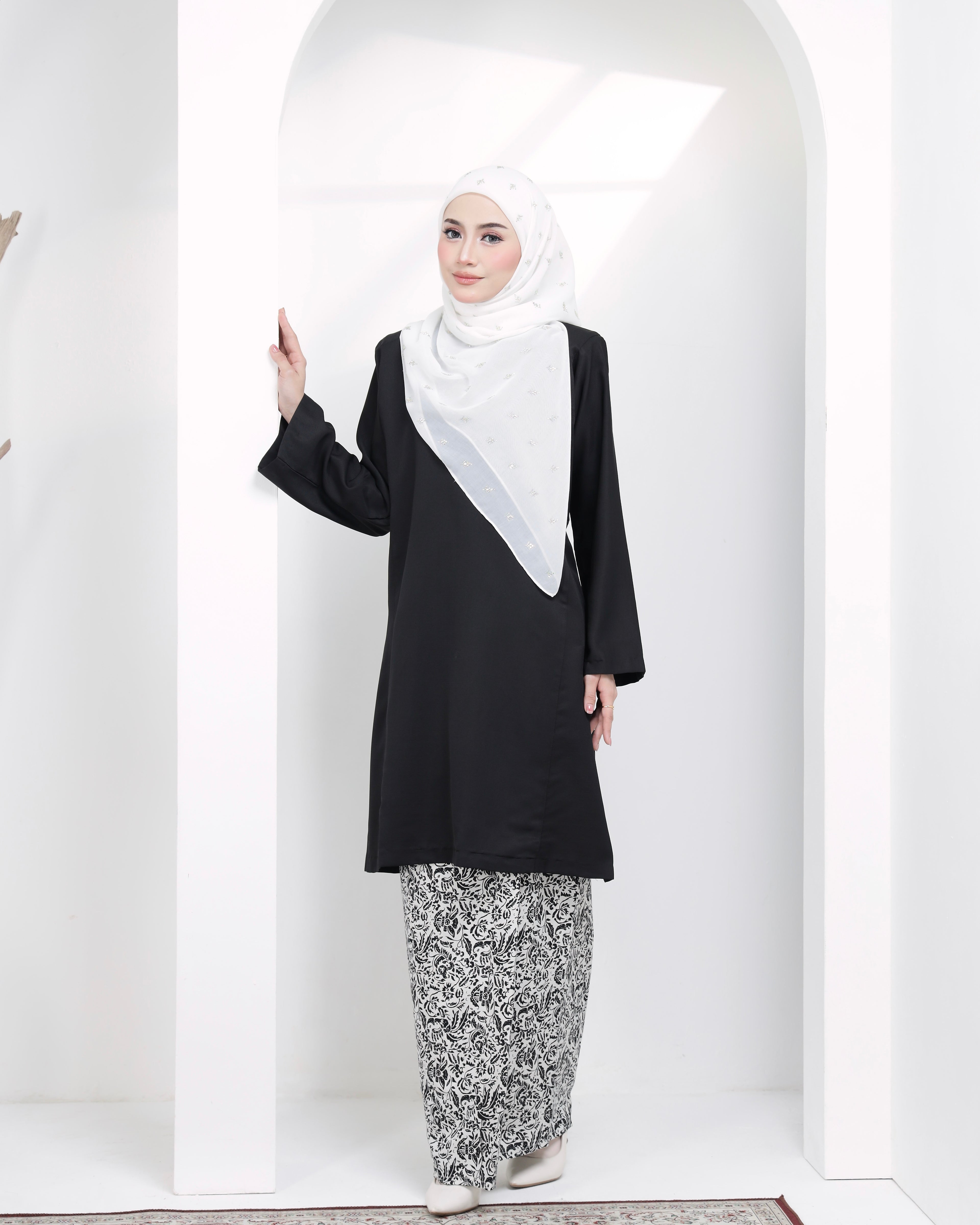 Black Rose Exlusive - BRE-160 ( BLACK )