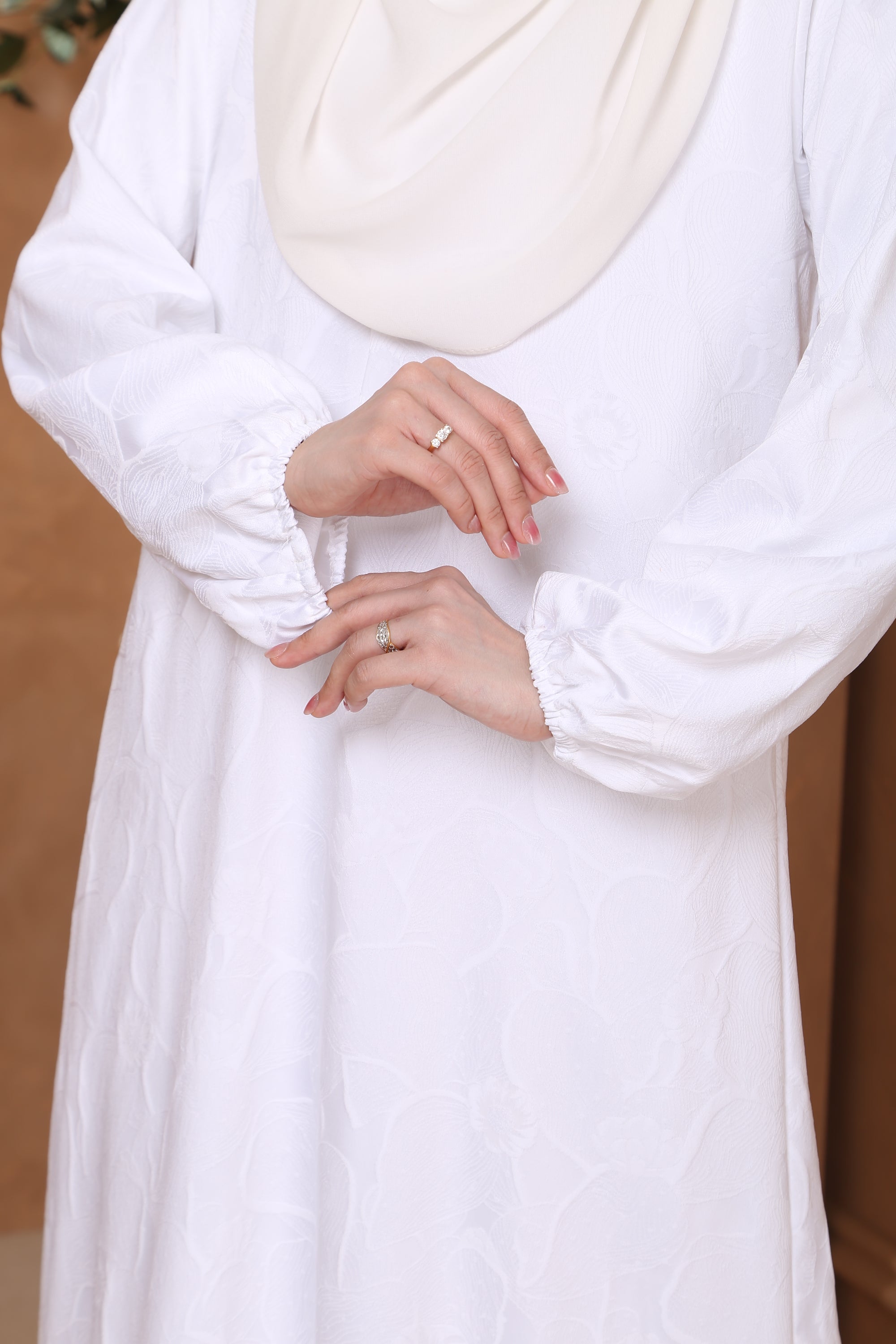 Jubah Naura Exclusive - OFFWHITE