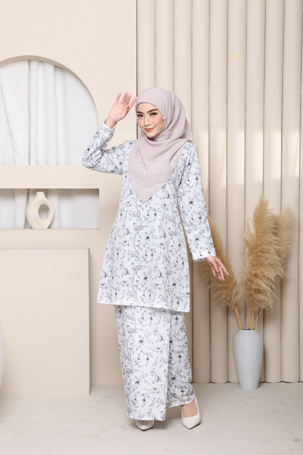 Kyoto Sulam Exclusive - ASH GREY
