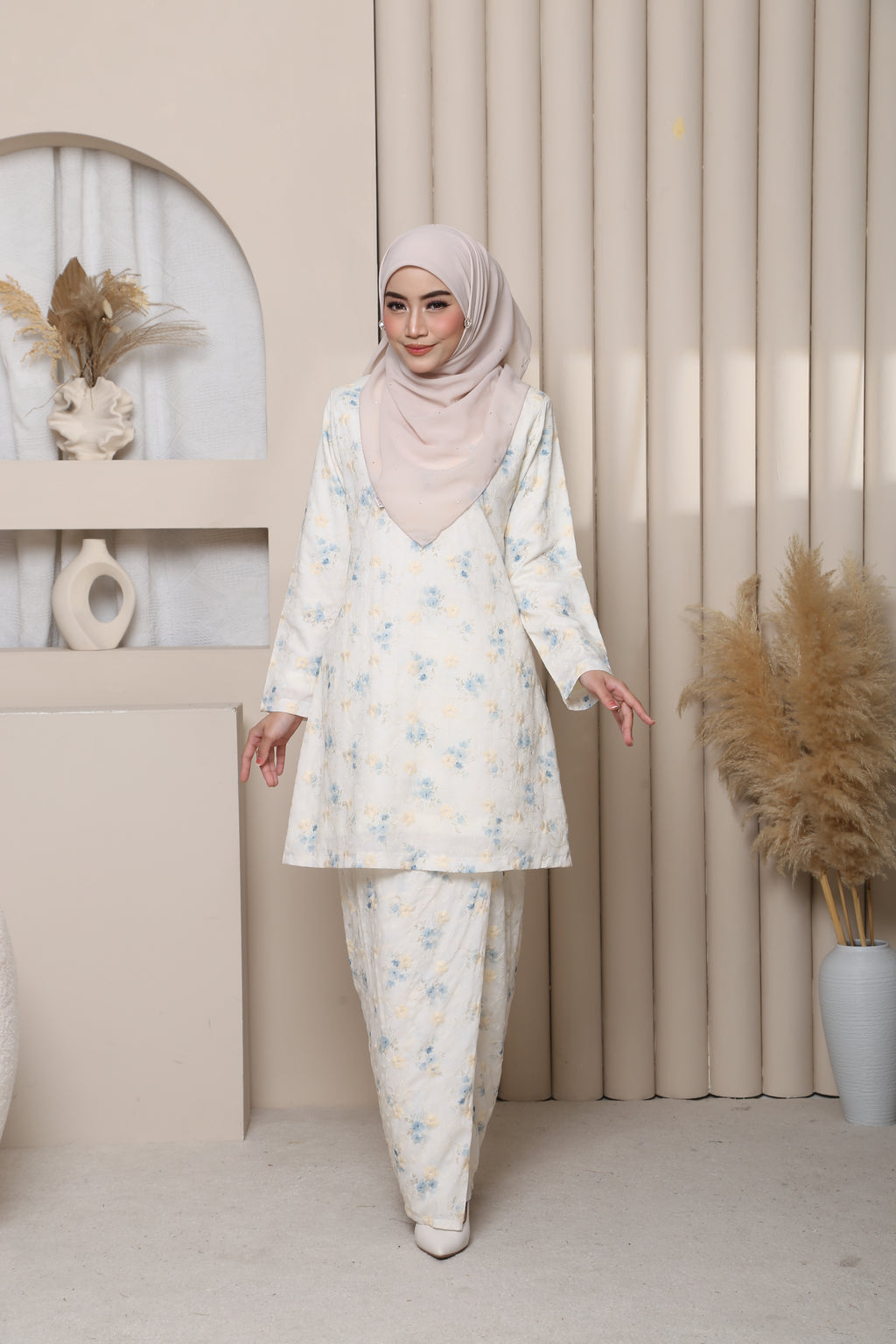 Kyoto Sulam Exclusive - BLUE CREAM