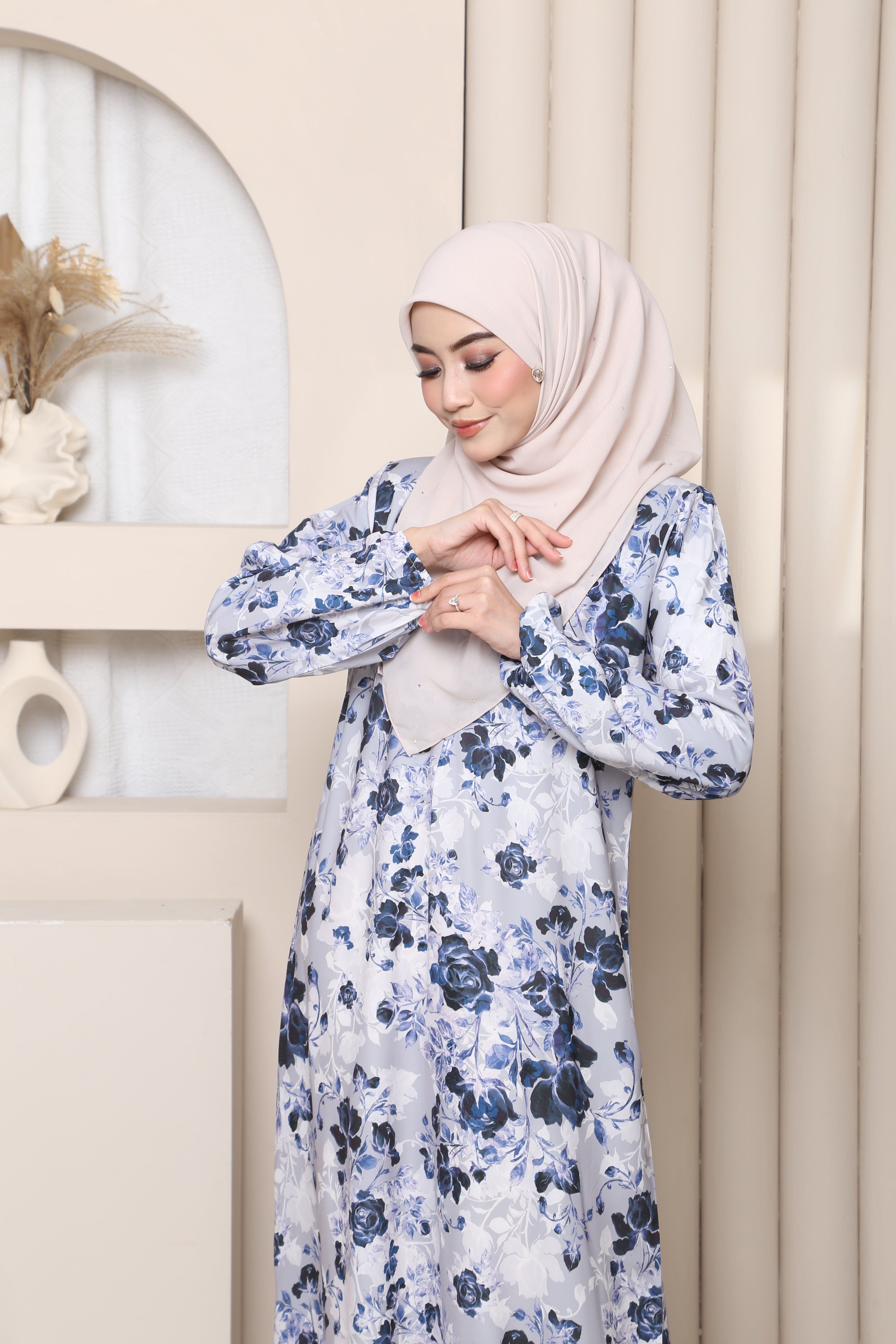 Jubah Maryam Exclusive - JME-805 ( WHITE+GREY )