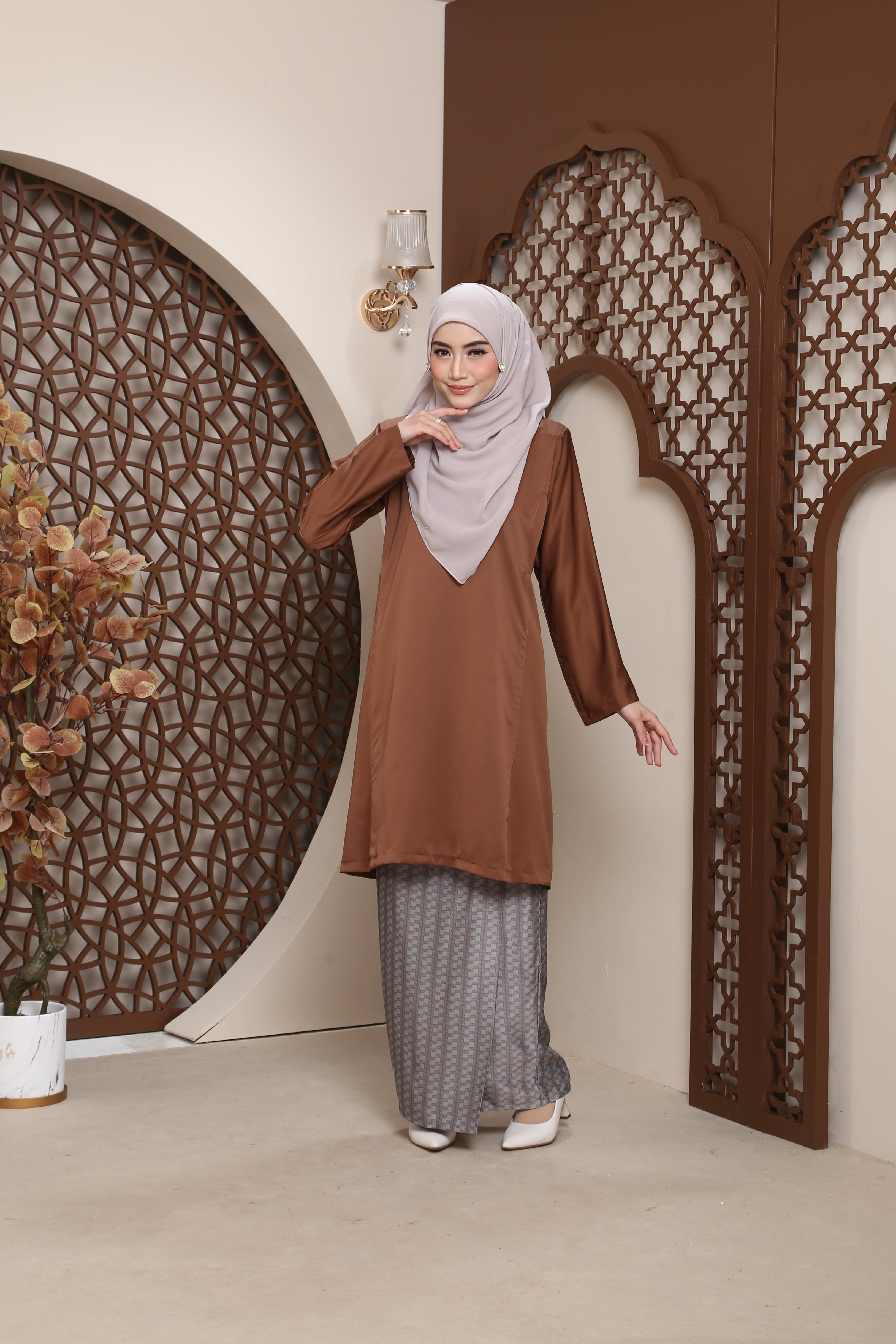 Kurung Pahang Juwita - RICH BROWN