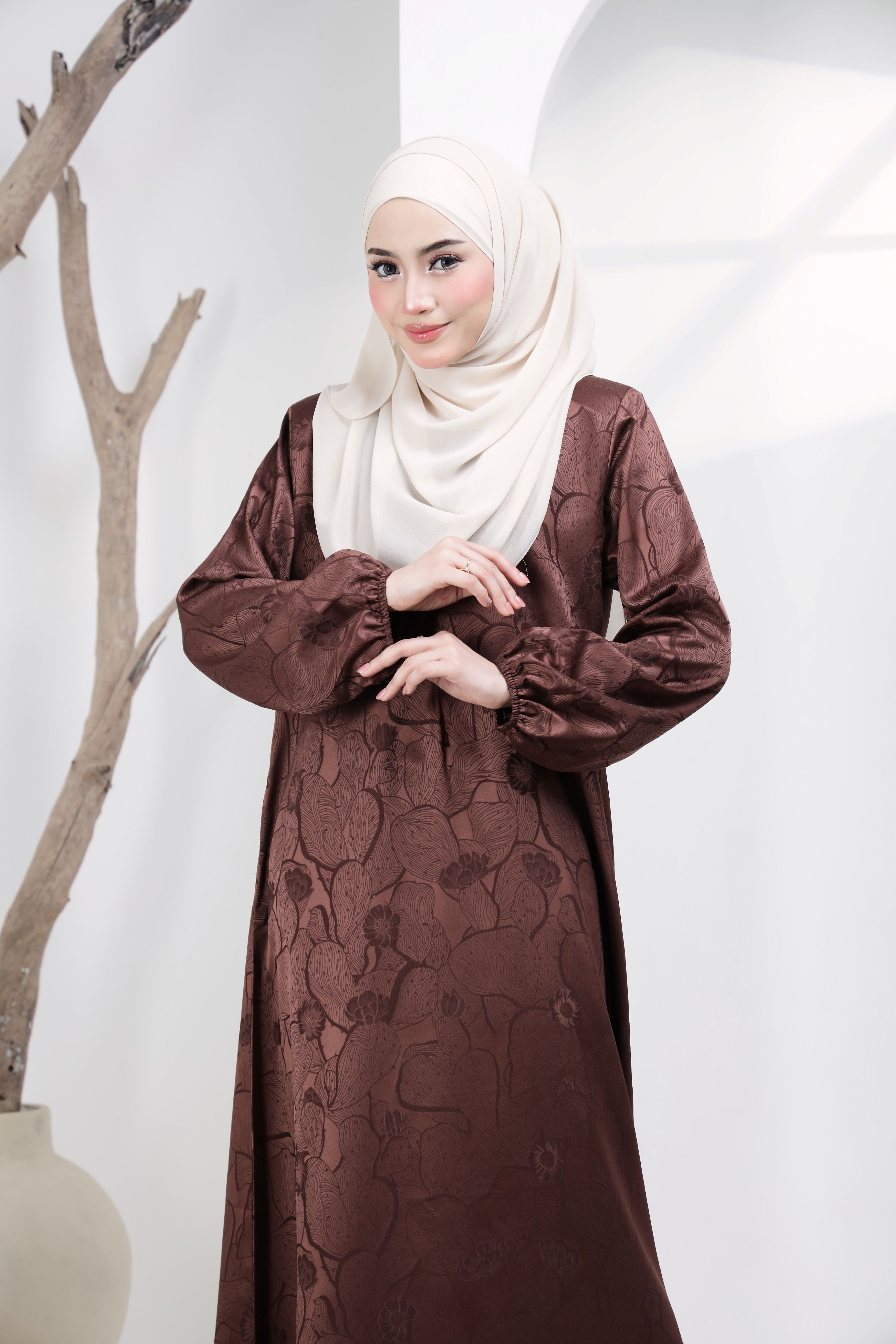 Jubah Naura Exclusive - JNE-130 ( RICH BROWN )