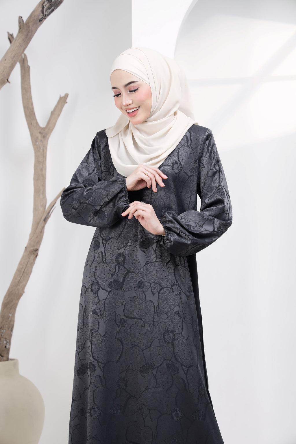 Jubah Naura Exclusive - JNE-131 ( DARK GREY )