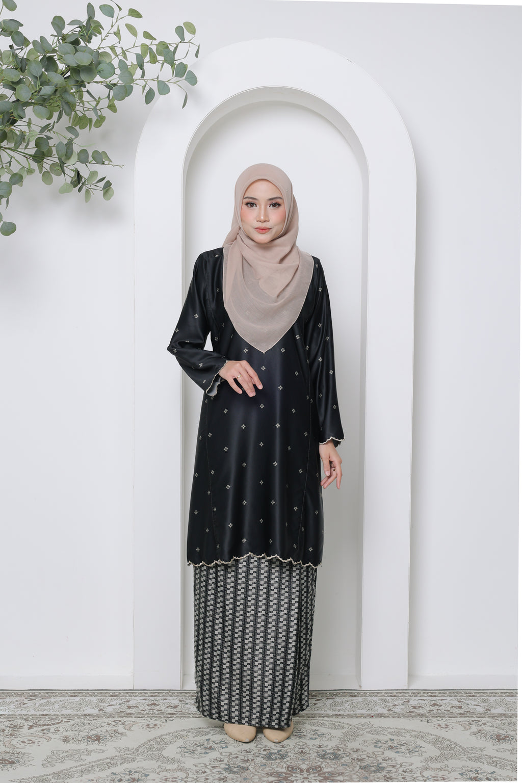 Aurora Sulam Exclusive - ELEGANT BLACK