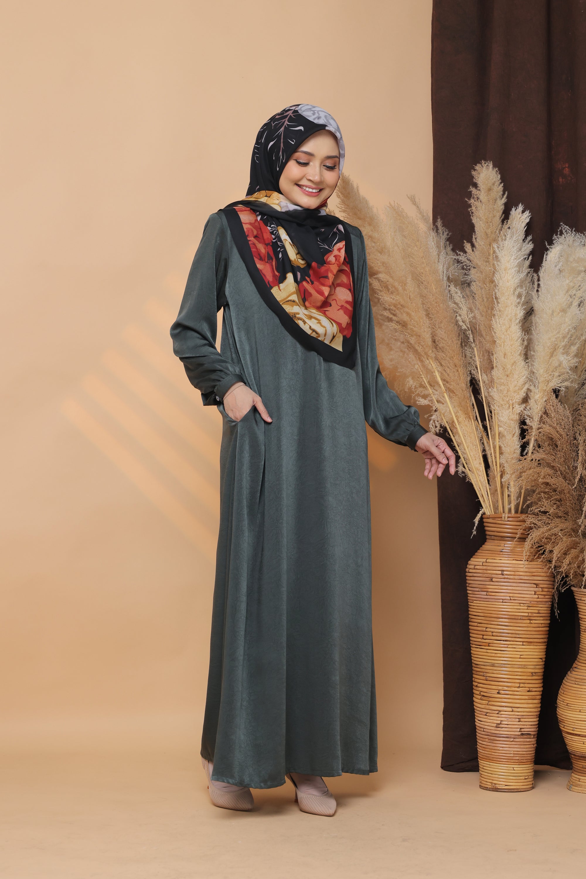 Jubah Maisarah