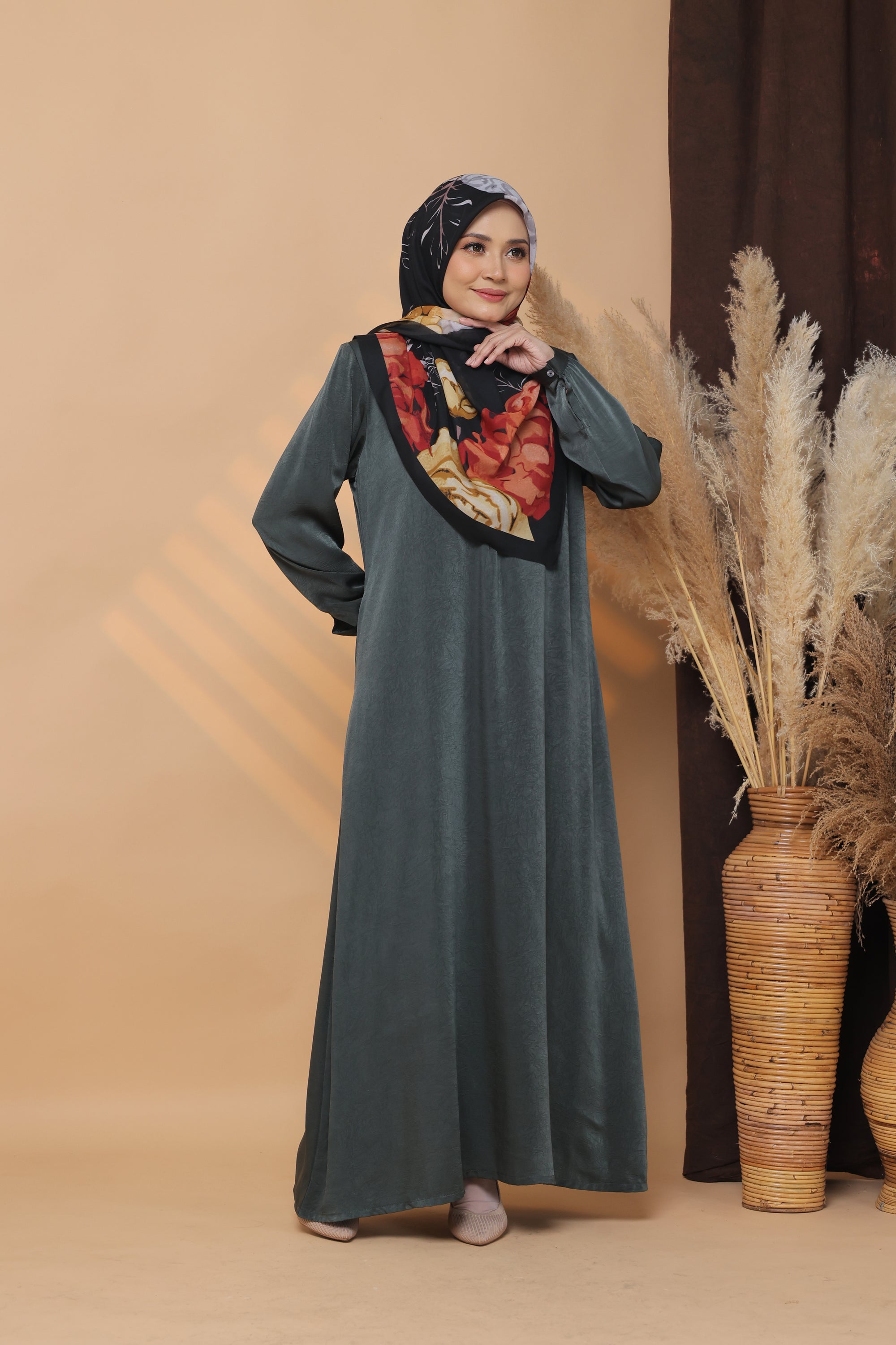 Jubah Maisarah