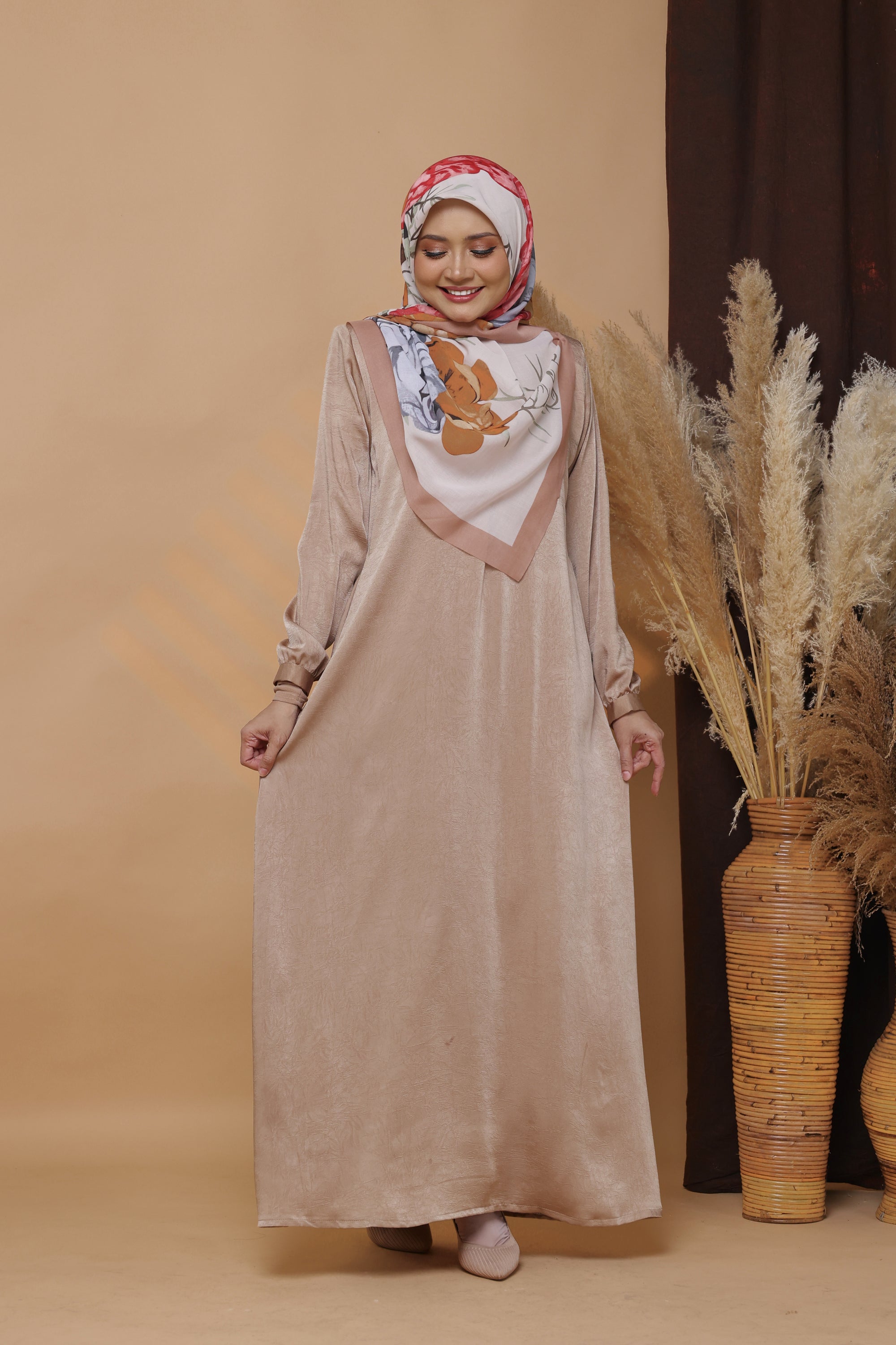 Jubah Maisarah