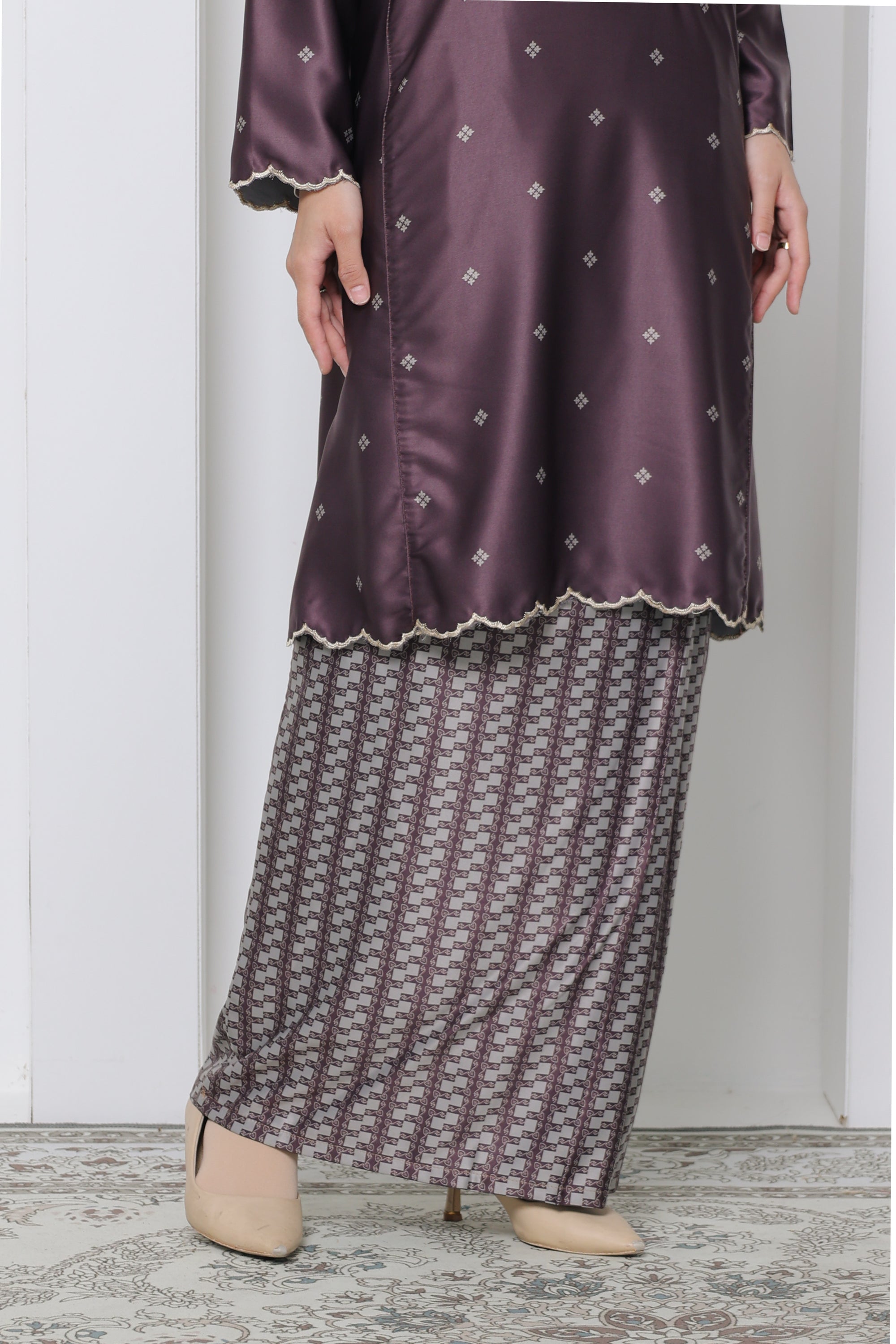 Aurora Sulam Exclusive