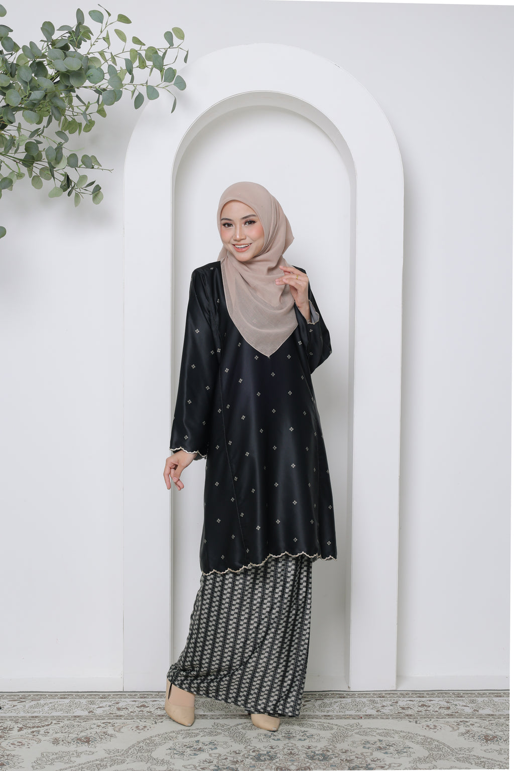 Aurora Sulam Exclusive - ELEGANT BLACK
