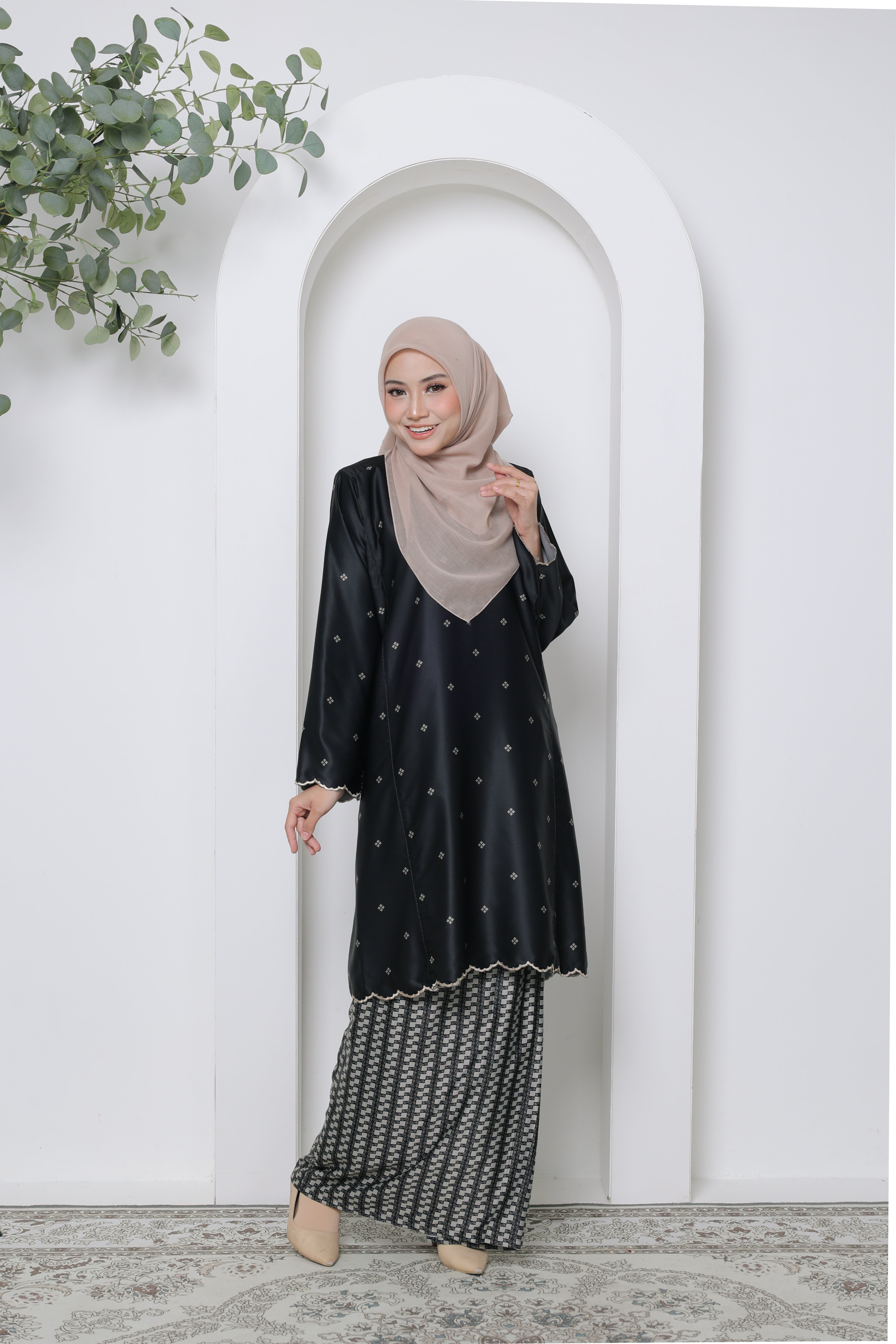 Aurora Sulam Exclusive - ELEGANT BLACK