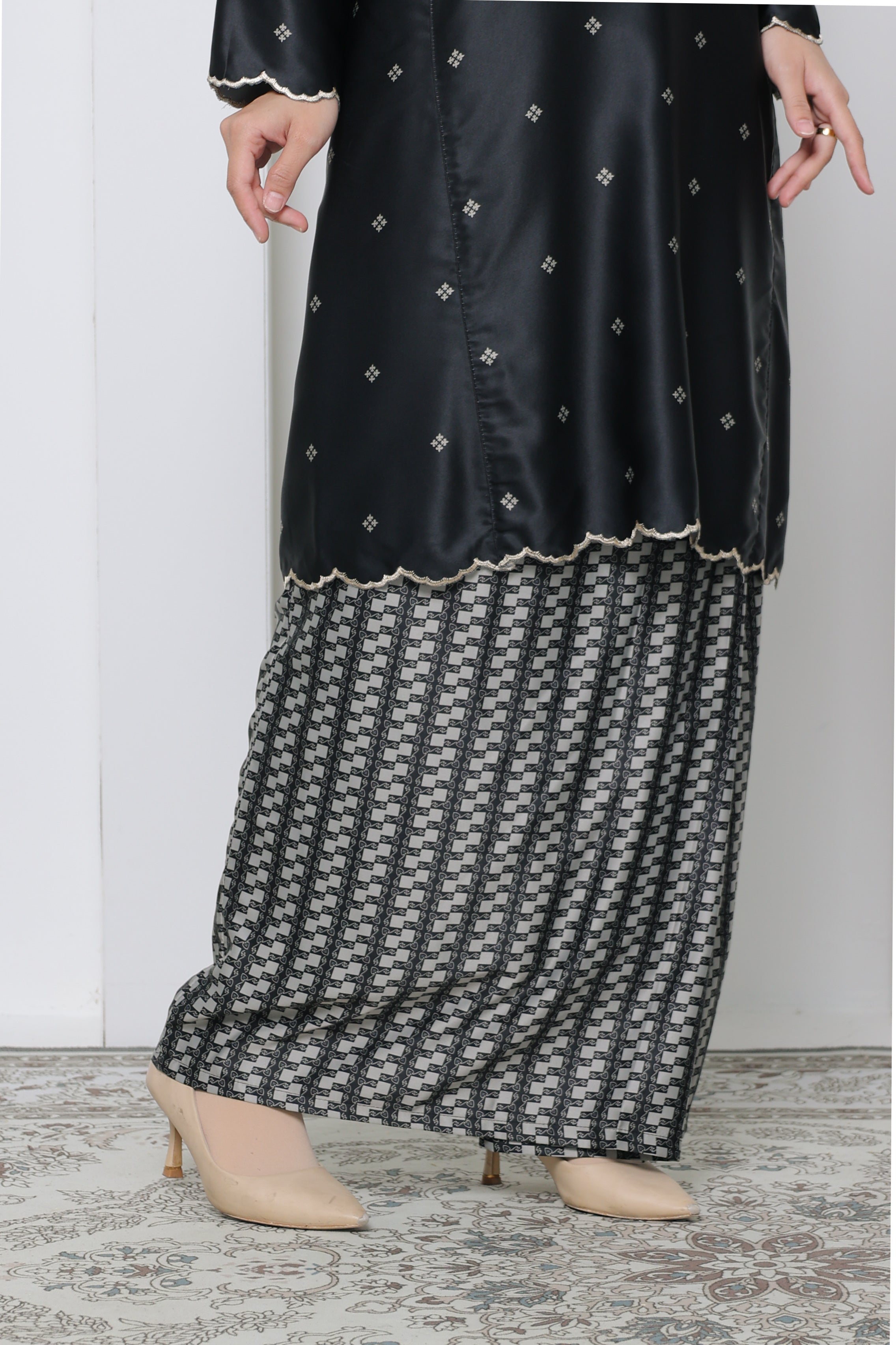 Aurora Sulam Exclusive - ELEGANT BLACK