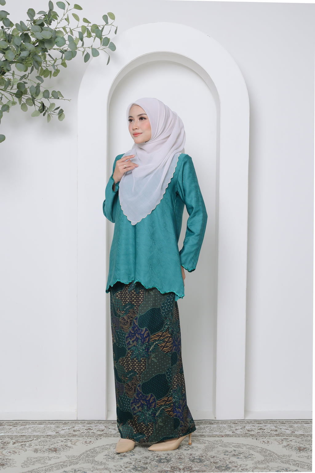 Suri Kedah Exclusive - PINE GREEN