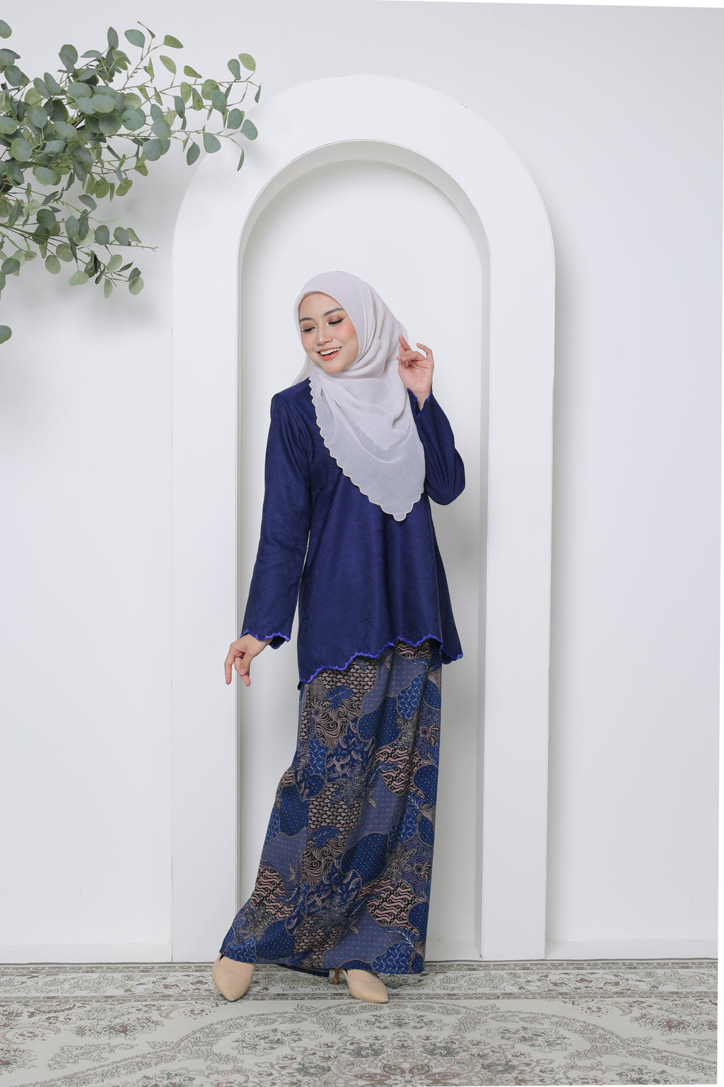 Suri Kedah Exclusive - BLUE BLACK