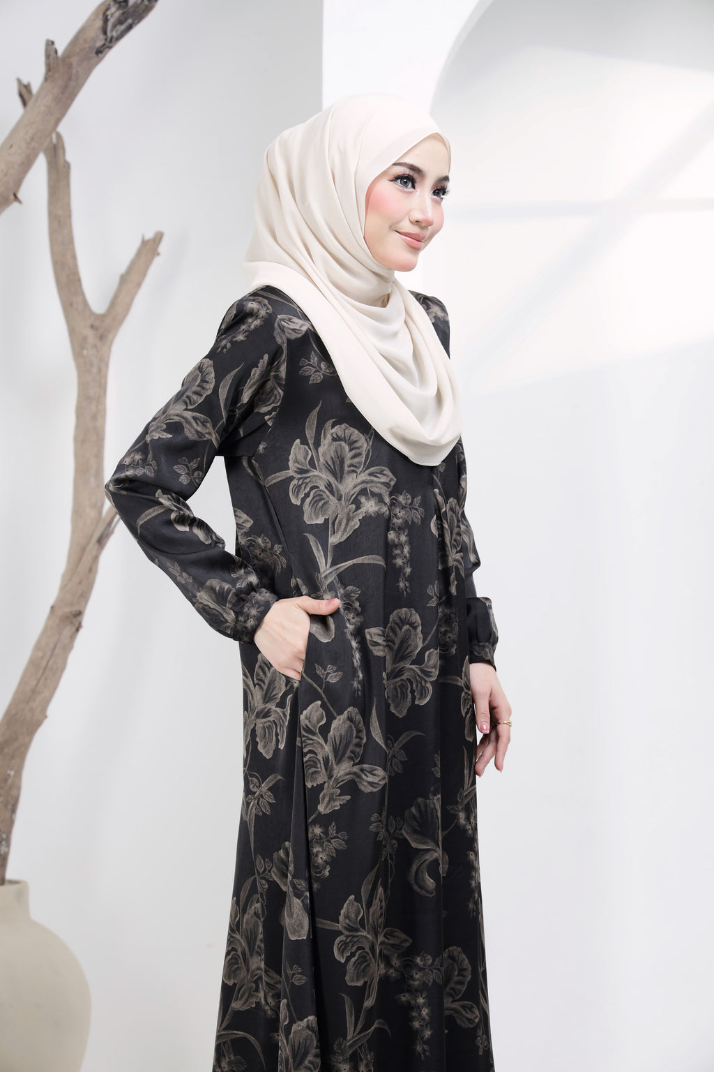 Jubah Camelia Exclusive - JCE-170 ( BLACK )