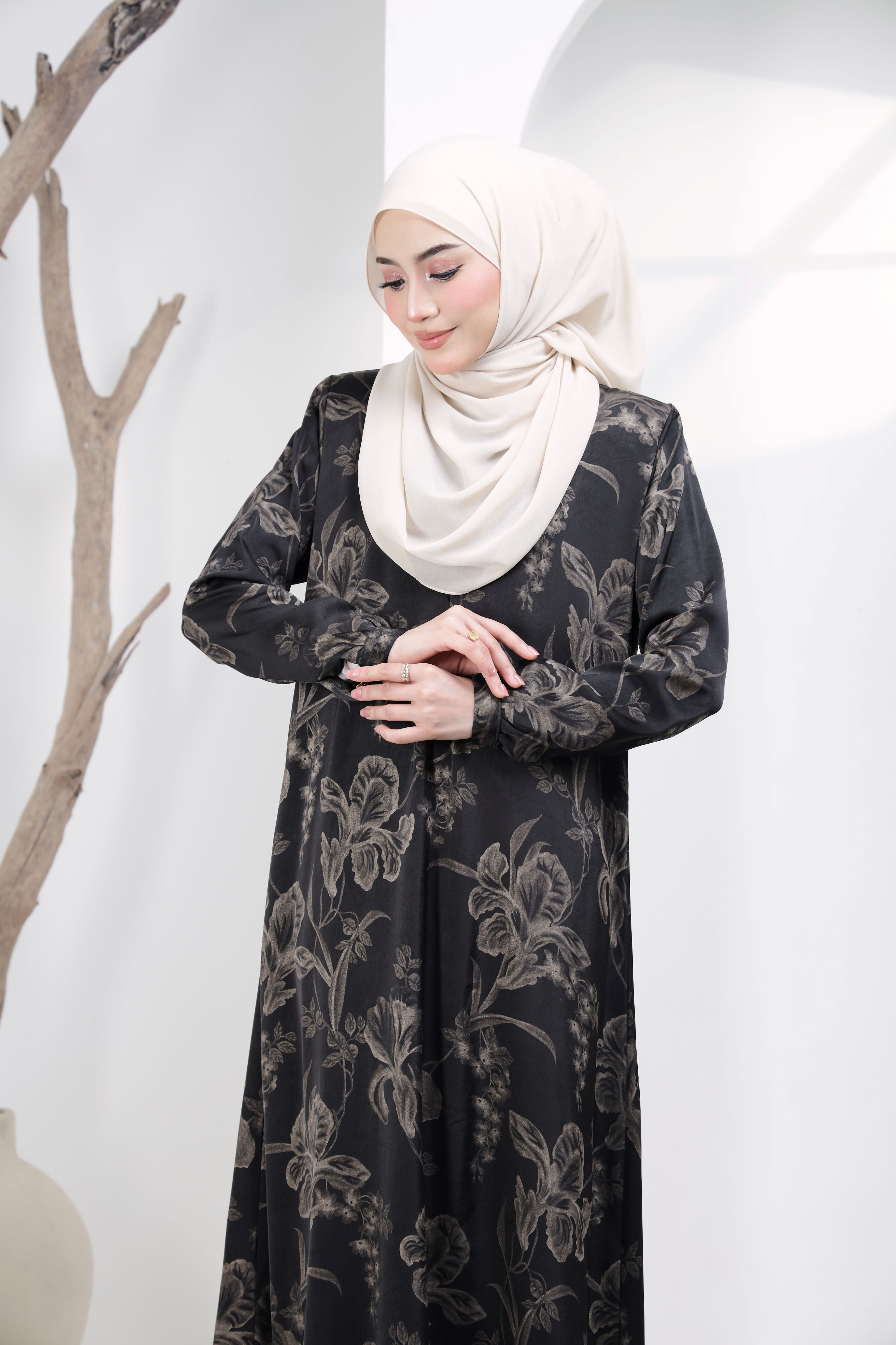 Jubah Camelia Exclusive - JCE-170 ( BLACK )
