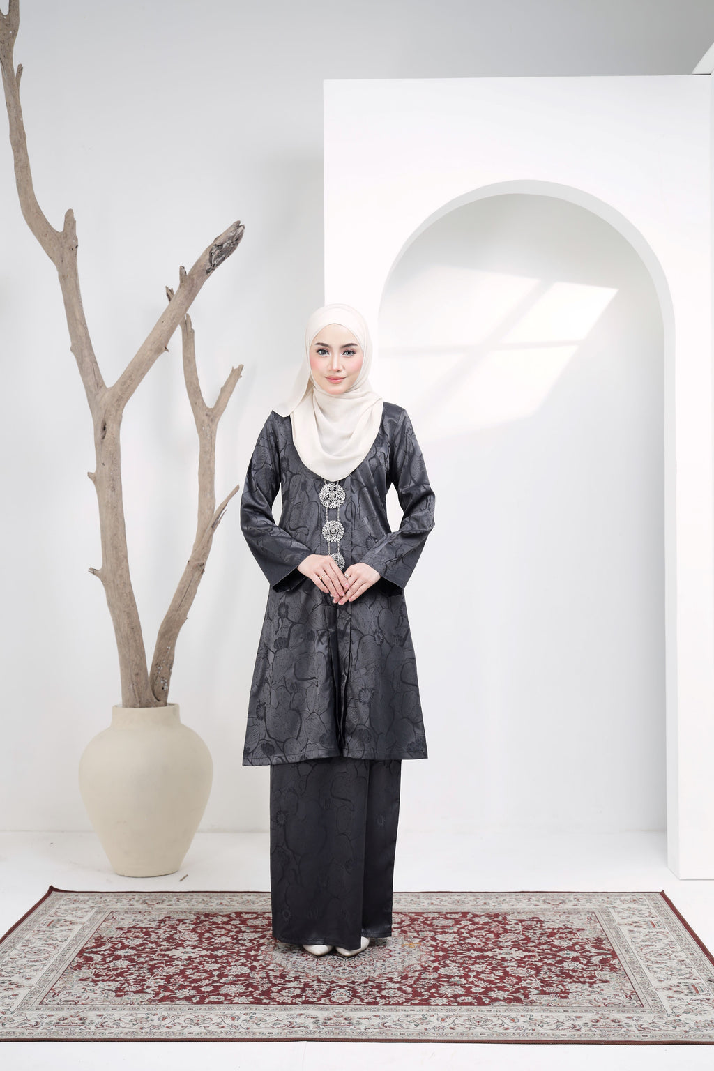 KEBAYA NAURA EXCLUSIVE - KNE-302 ( DARK GREY )