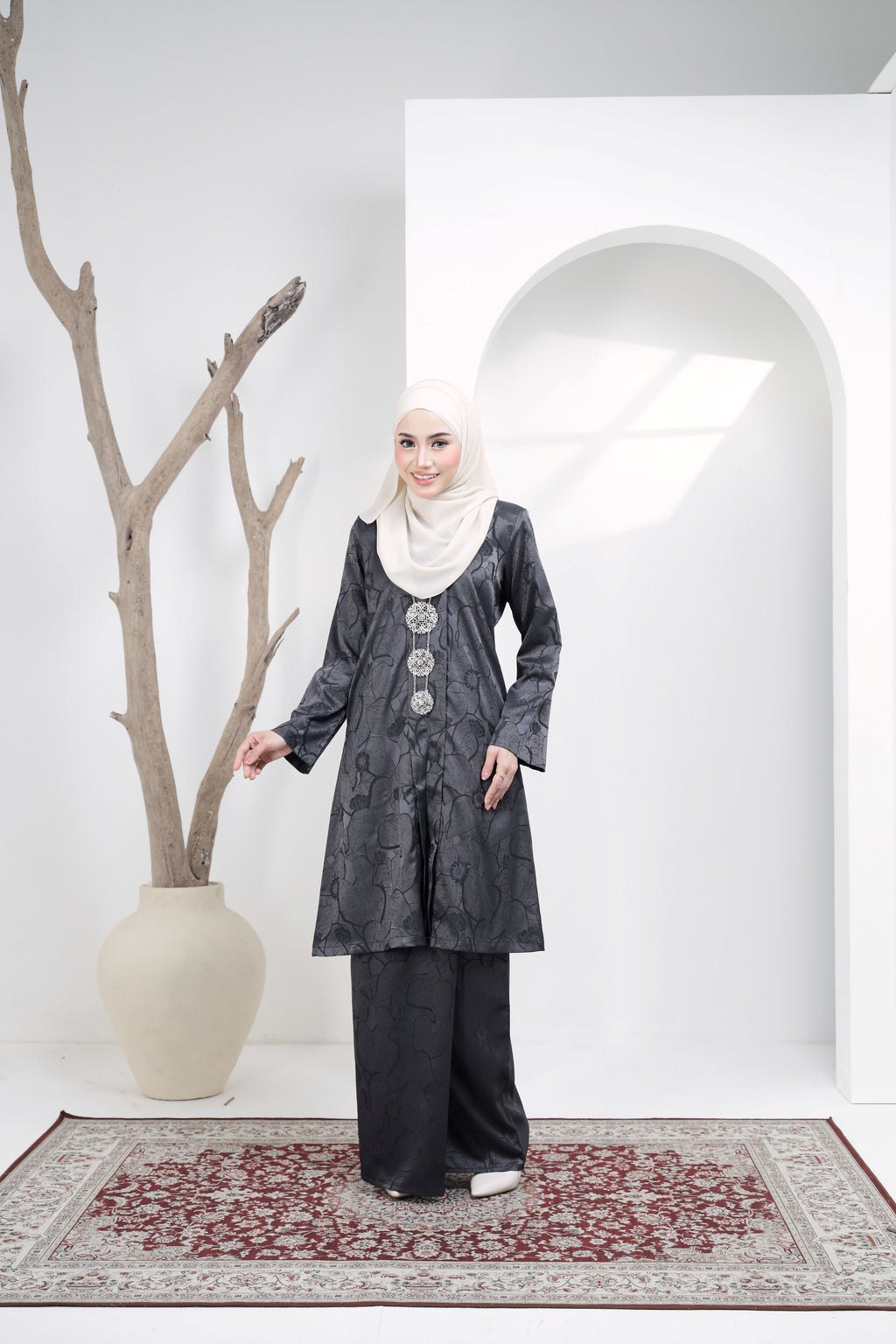 KEBAYA NAURA EXCLUSIVE - KNE-302 ( DARK GREY )