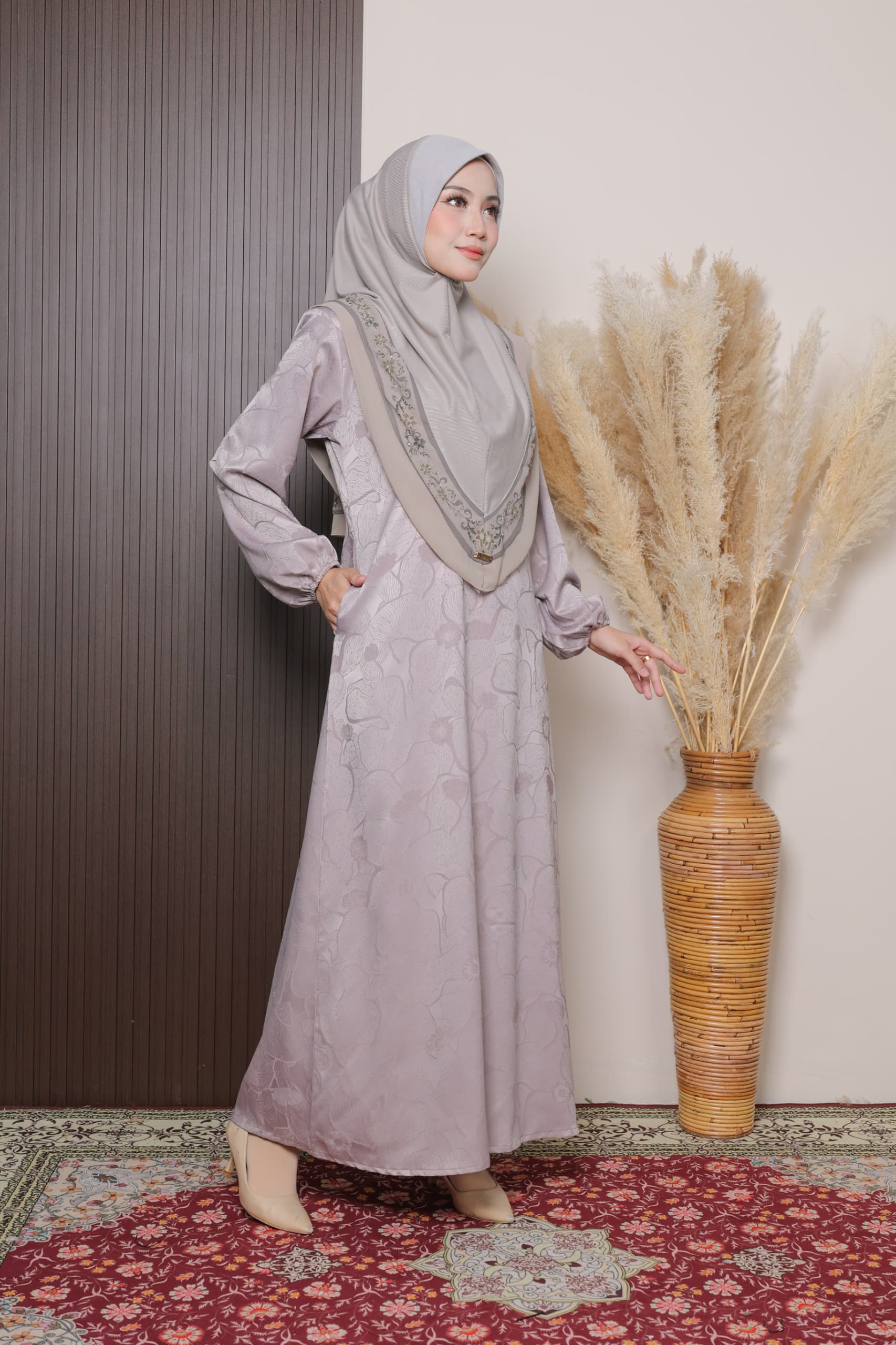 Jubah Naura Exclusive - JNE-123 ( SILVER KHAKI )