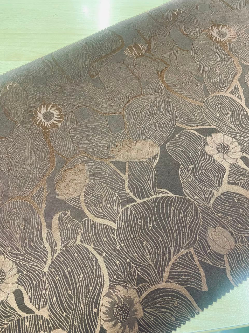 Snow Brocade Exclusive- SBE-129 (RICH BROWN)