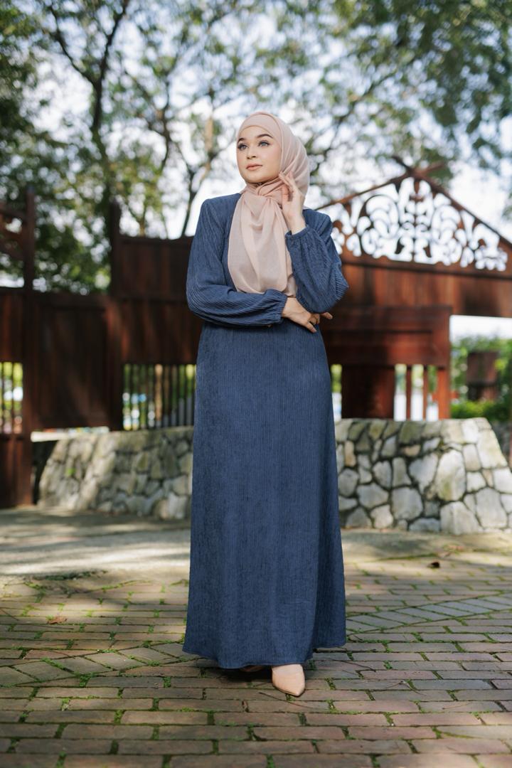 Jubah Warda
