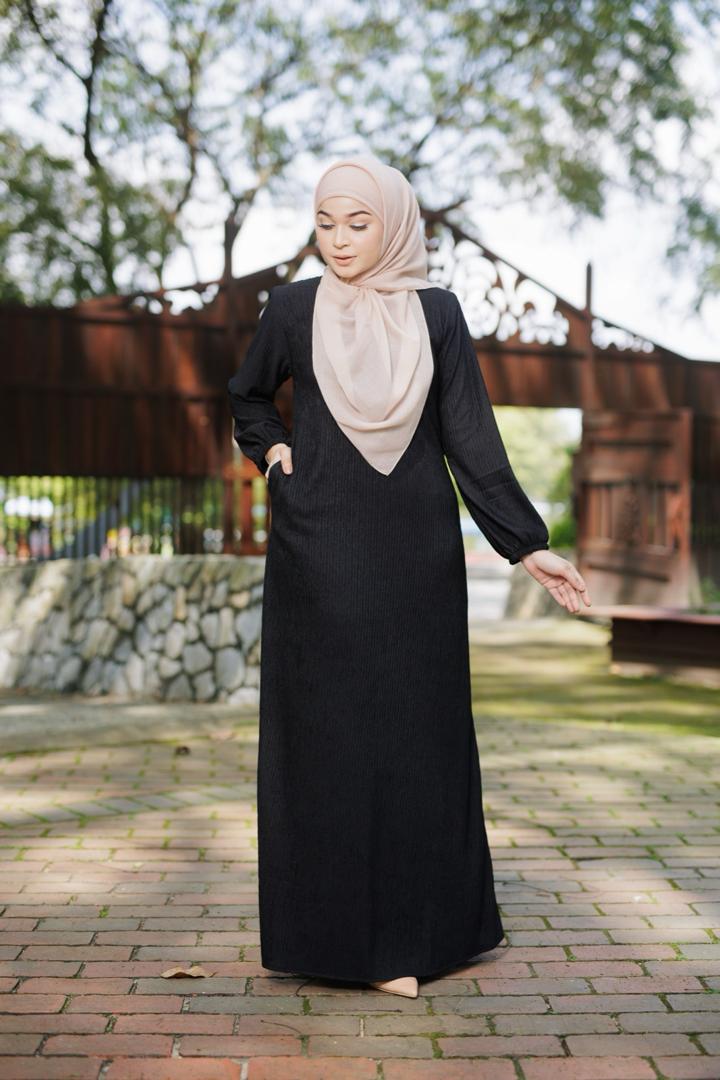 Jubah Warda