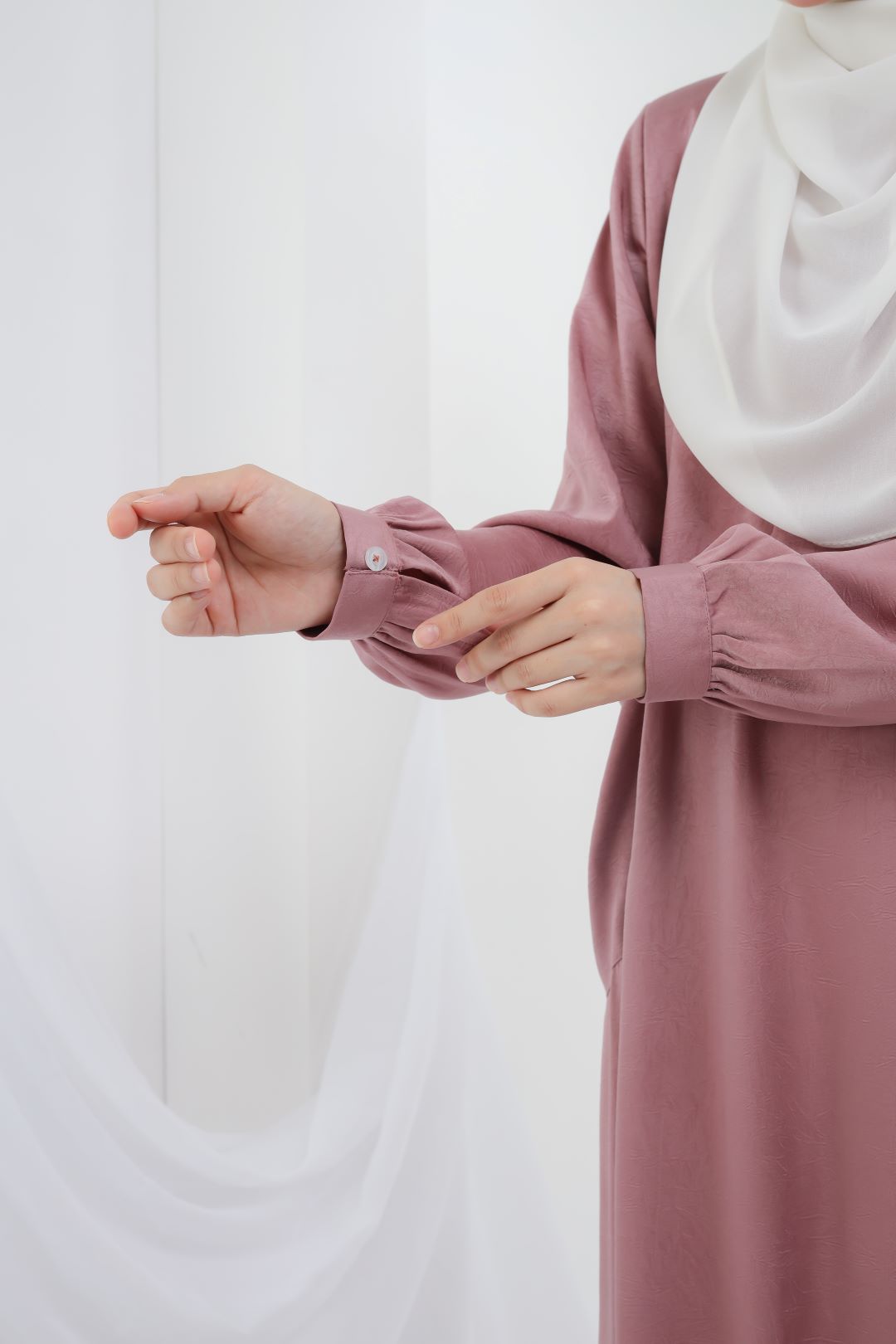 Jubah Maisarah