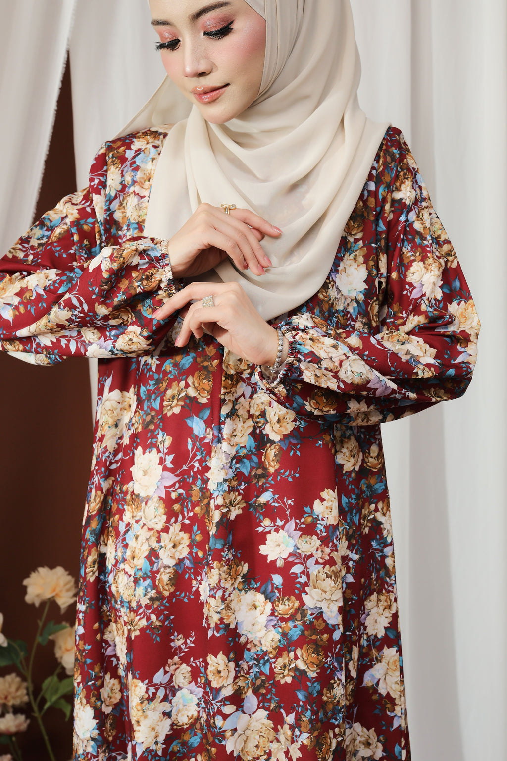Jubah Humaira Classic - JHC-602 ( MAROON )