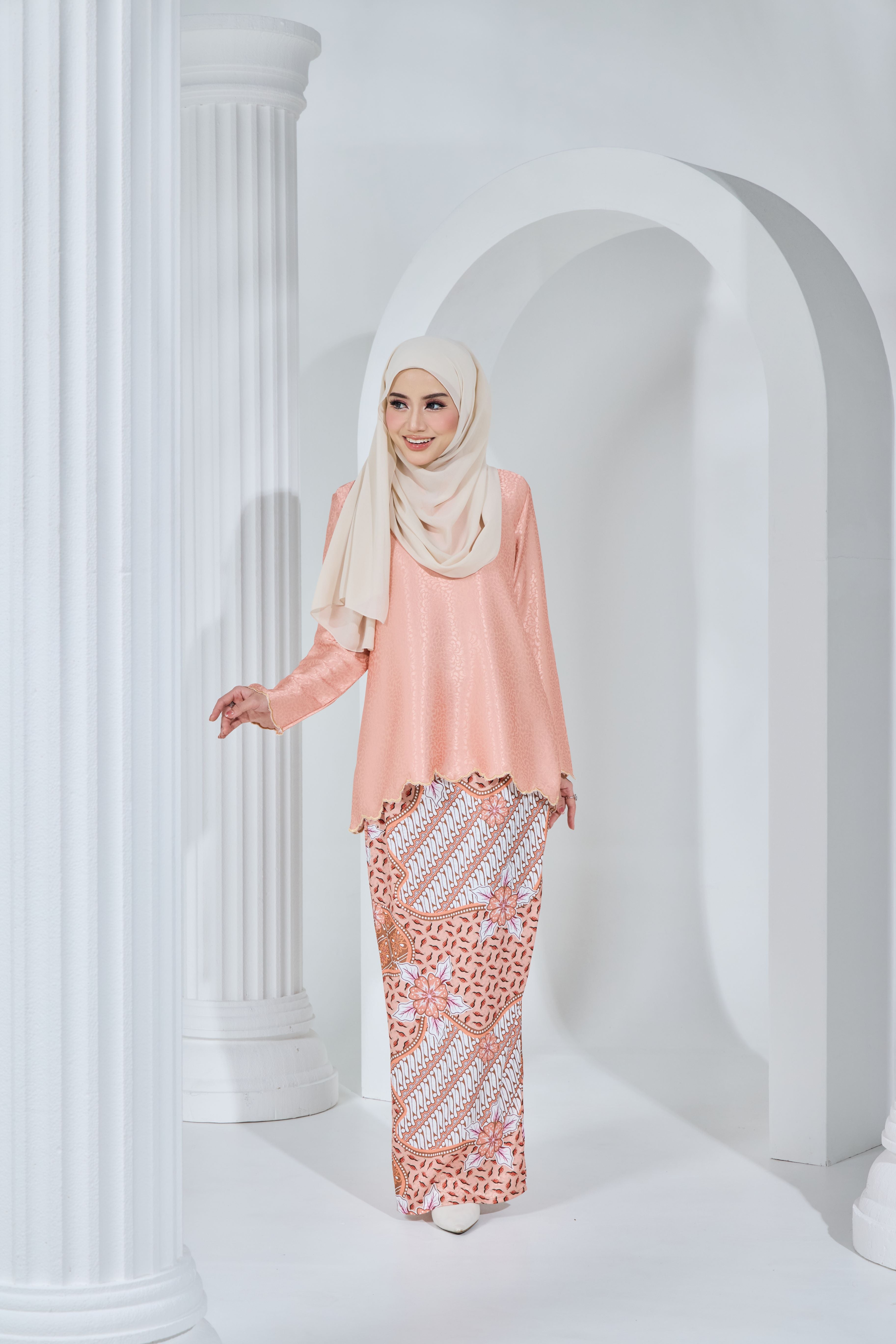 Nayla Amani Exclusive- NAE-123 (LIGHT PEACH)