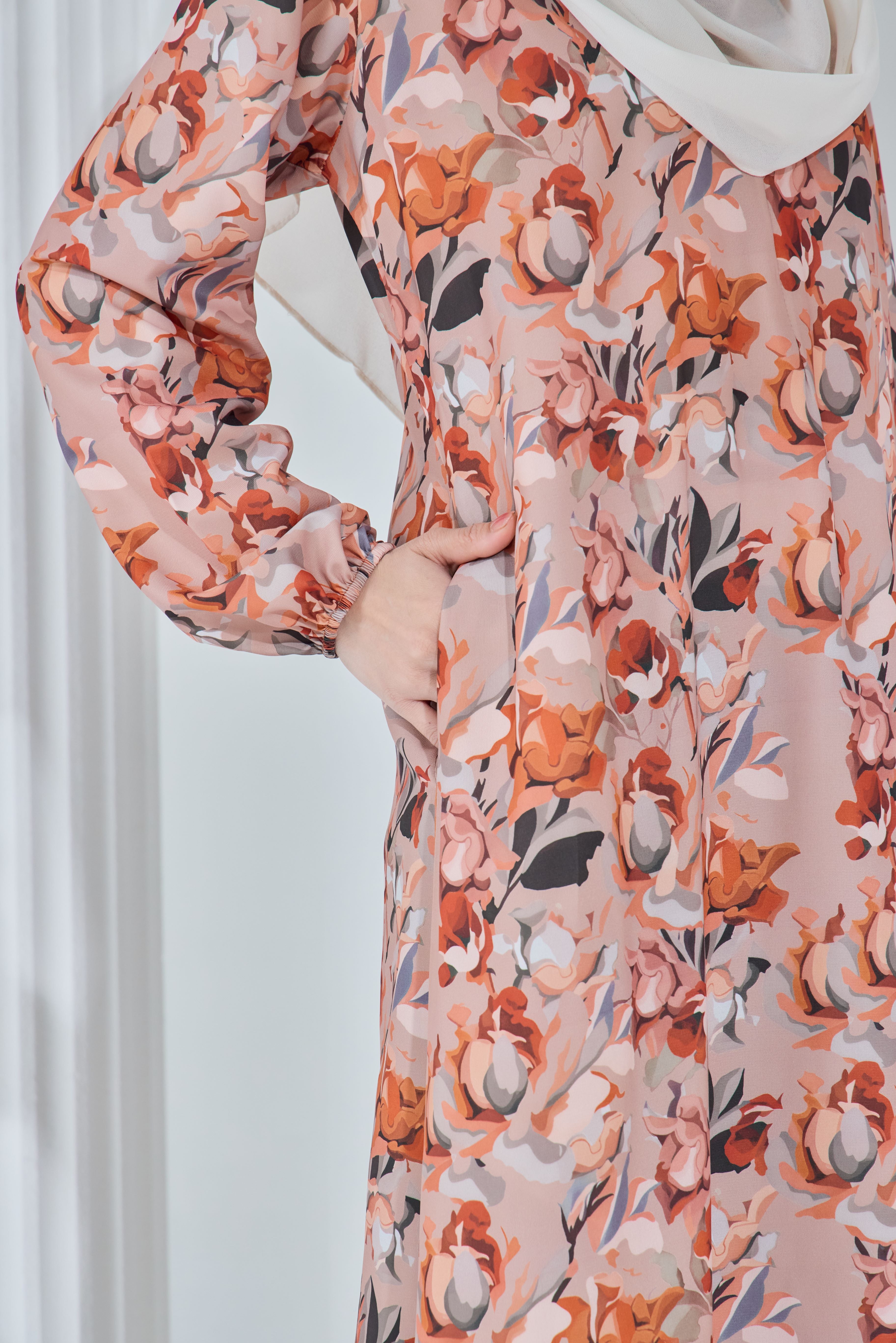 Jubah Khayra Exclusive - JKE-115 ( LIGHT RICH BROWN )