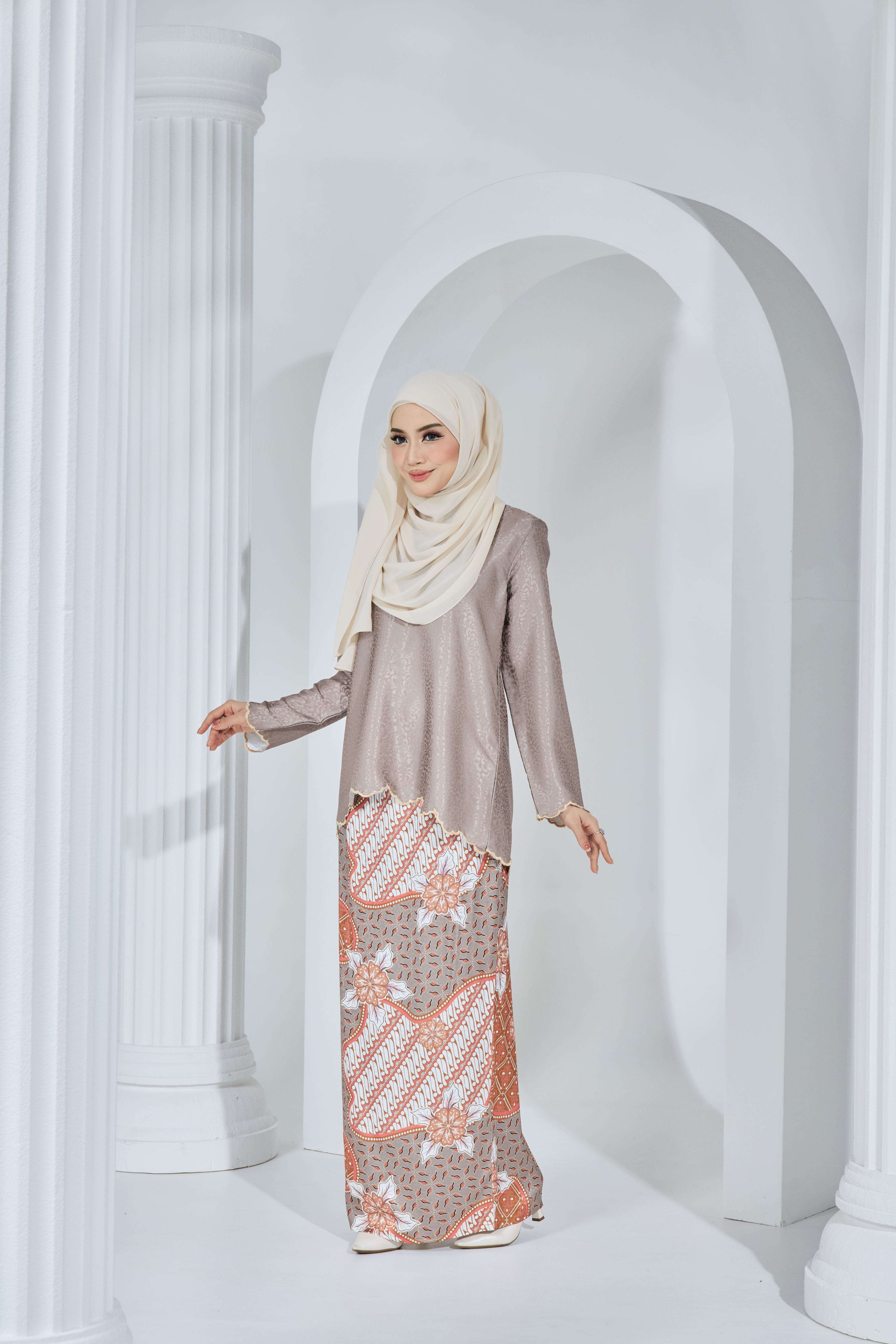 MINOR DEFECT -NAE- 124 KHAKI BROWN