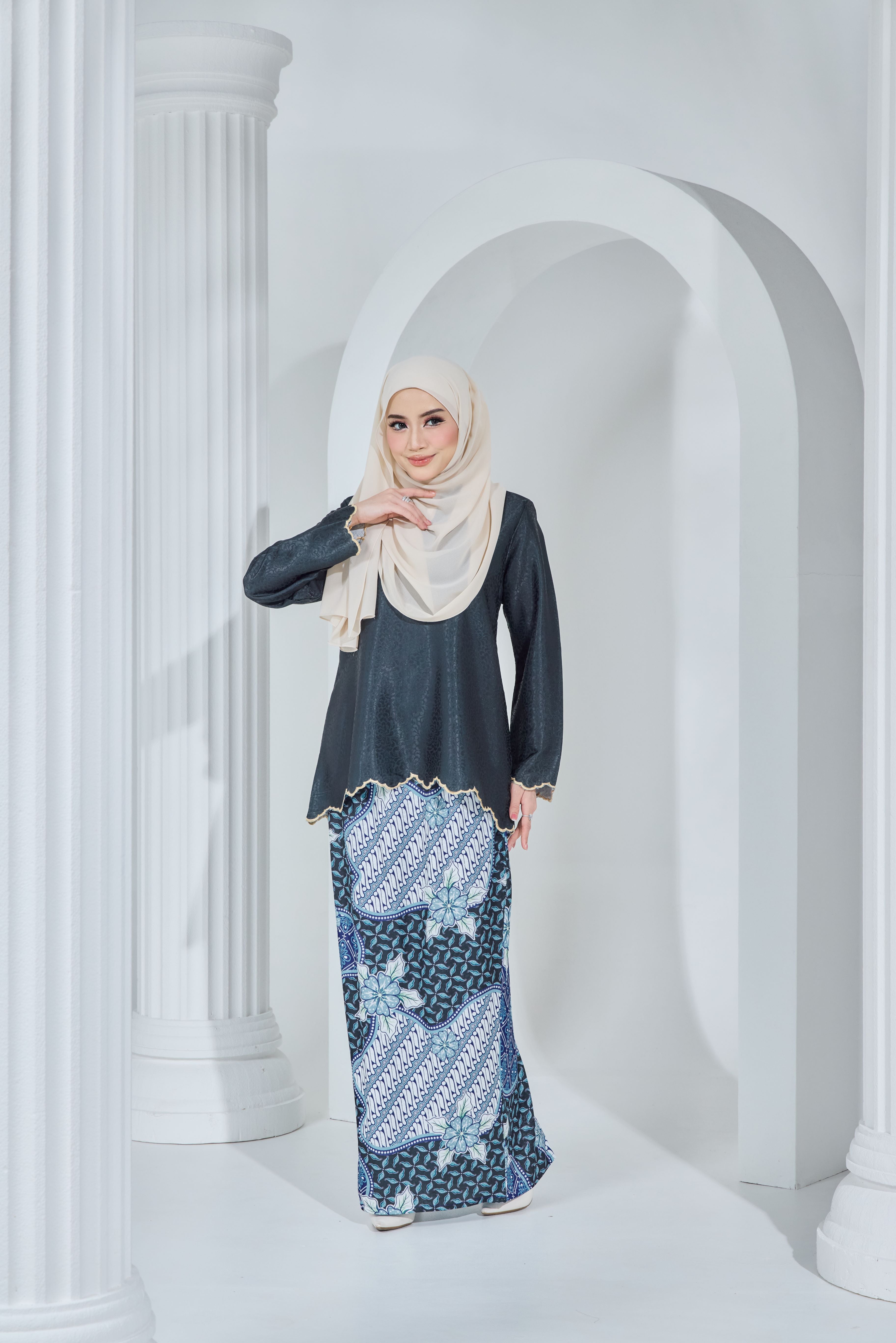 MINOR DEFECT-NAE-122 (BLACK FOREST GREEN)