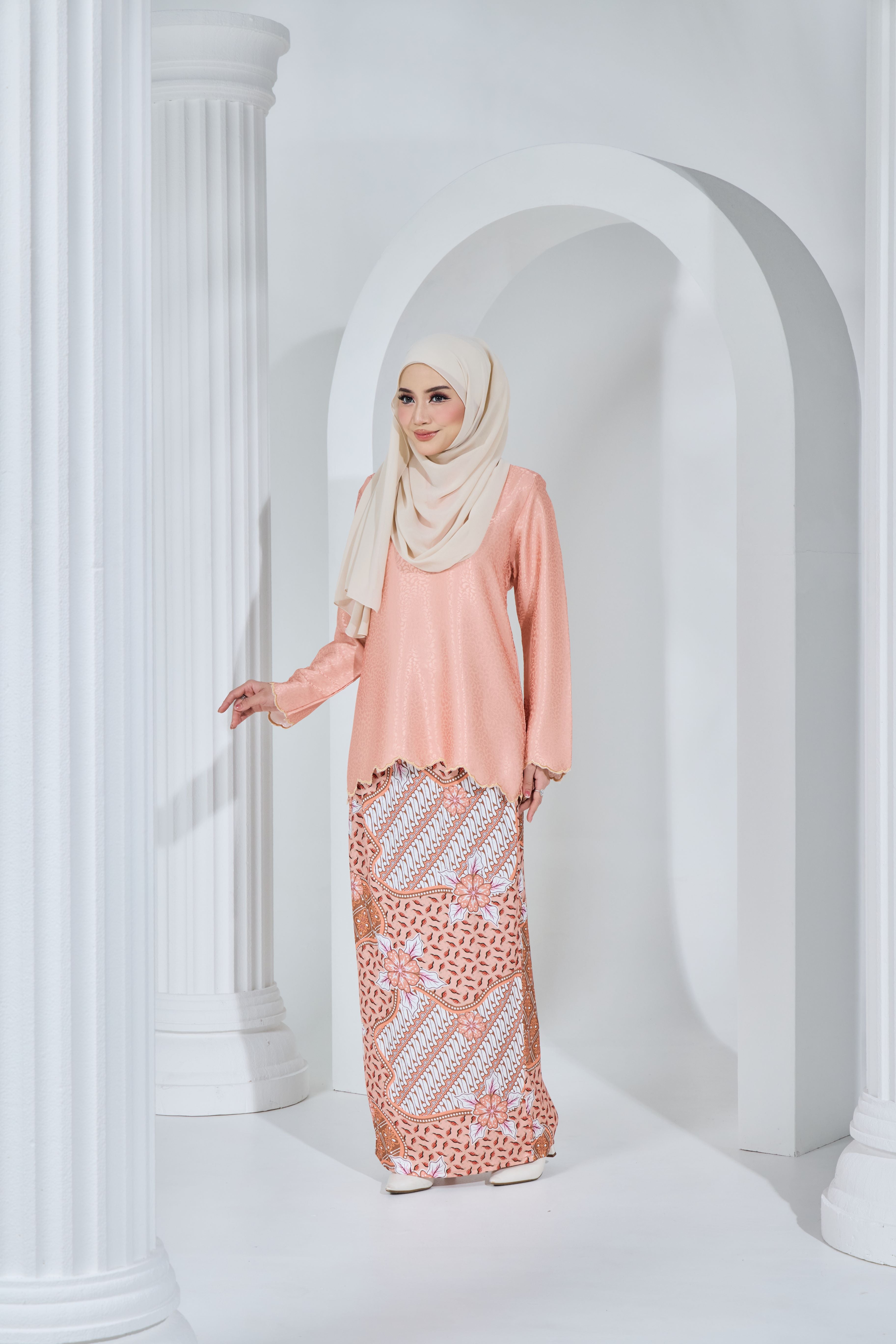Nayla Amani Exclusive- NAE-123 (LIGHT PEACH)