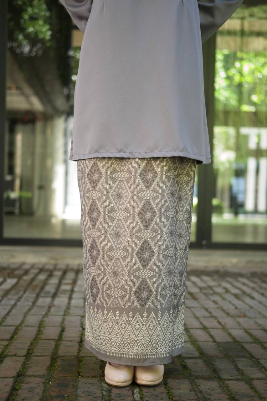 SERI ZARA KURUNG